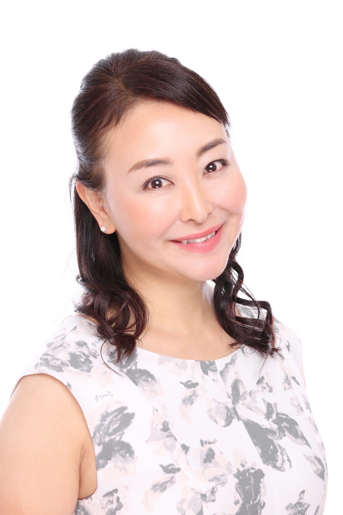 栗原　冬子先生