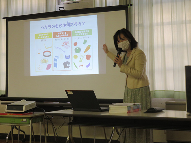 3つの色の仲間の食べ物を学ぼう